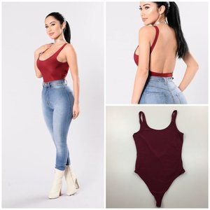 NWT FASHION NOVA Berry Swoop The Scoop Low Back Thong Bottom Venezia Bodysuit